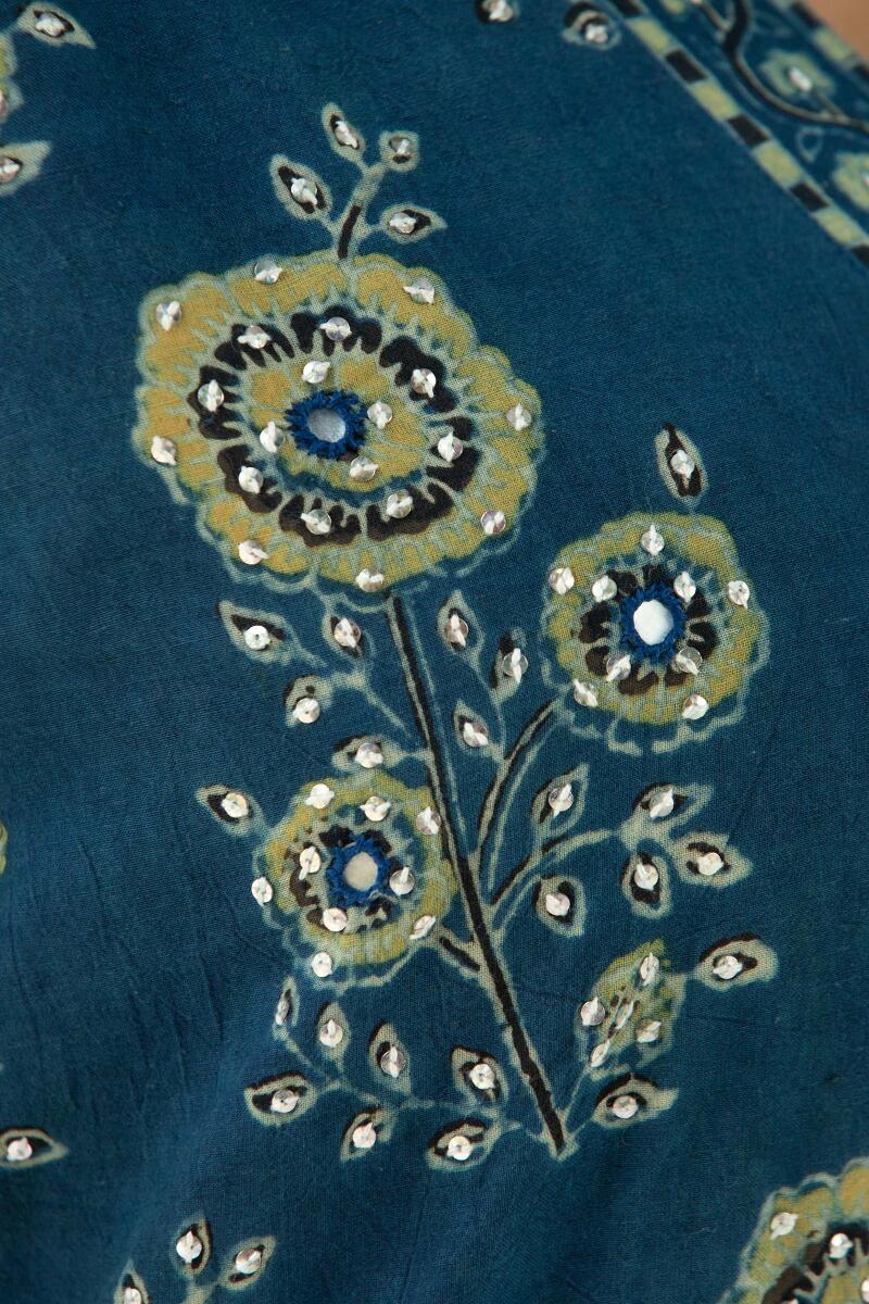 Sehra Ajrak Saisha Kurta