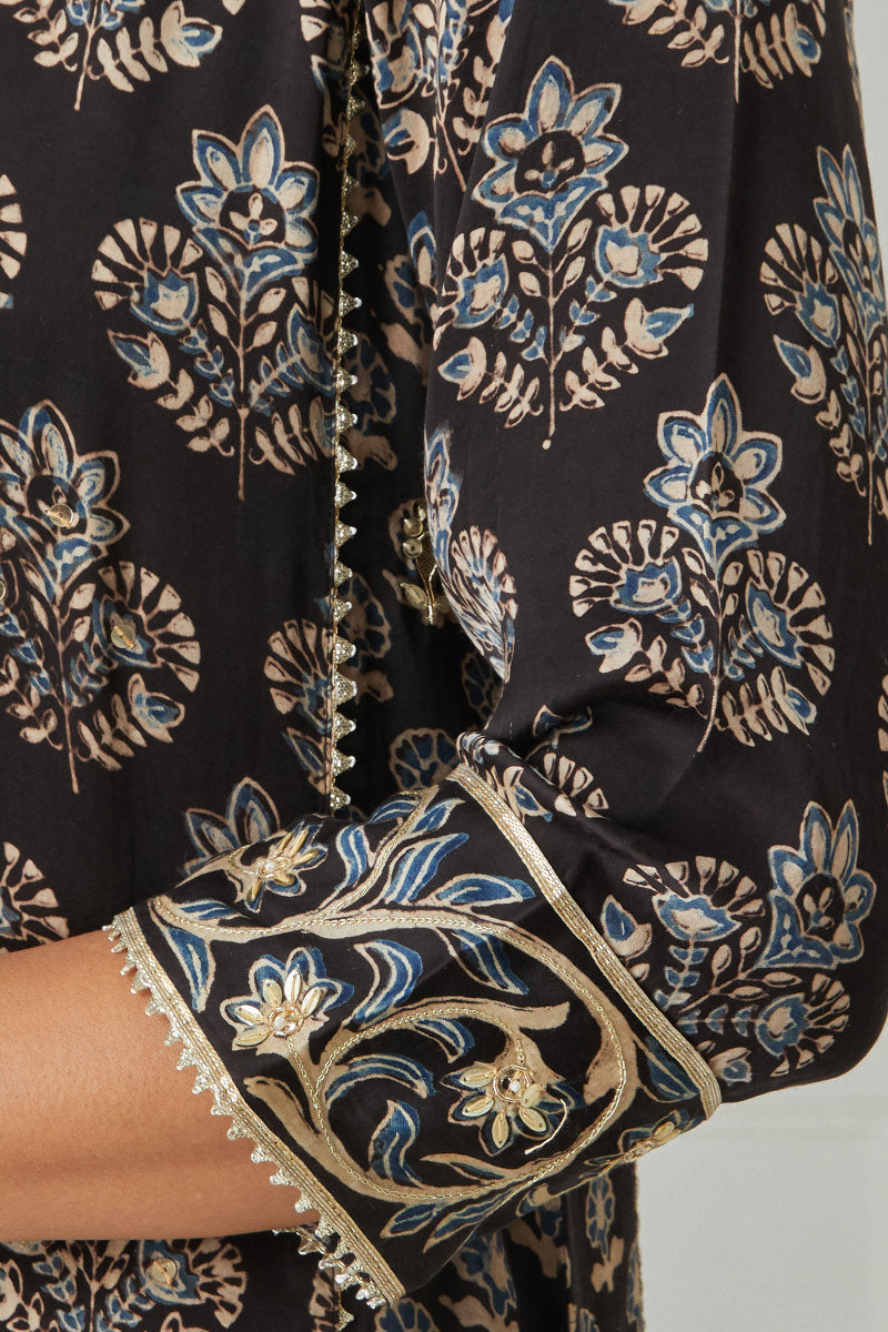 Zubeida Farheen Ajrak Modal Kurta