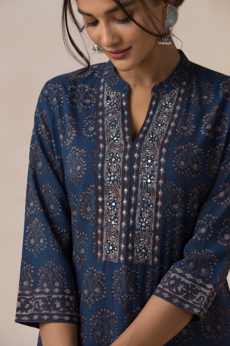 Sehra Faheema Kurta