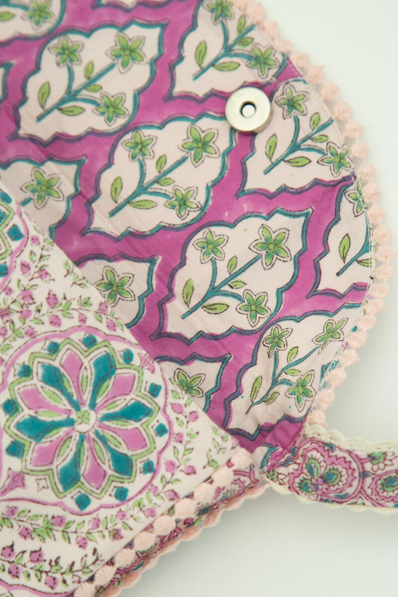 Aashiyana Naaz Crossbody Bag