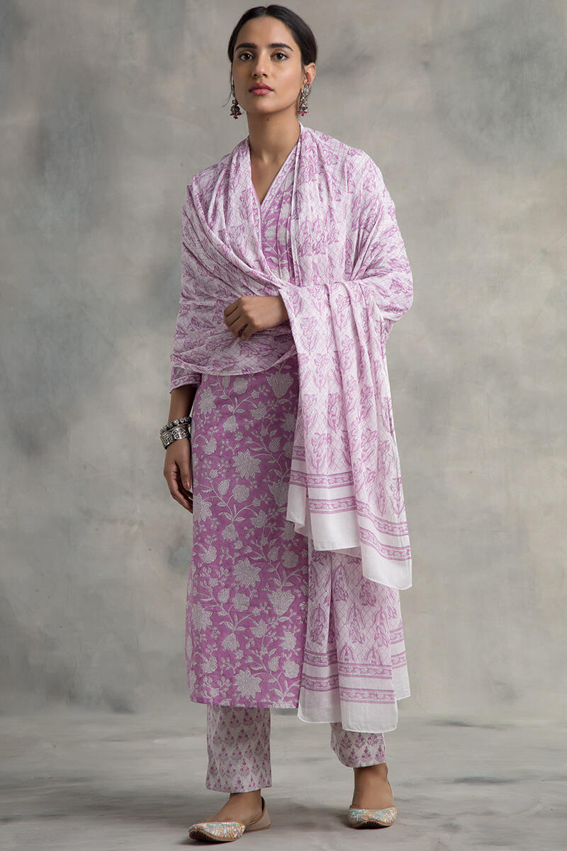 Gauhar Nazneen Kurta