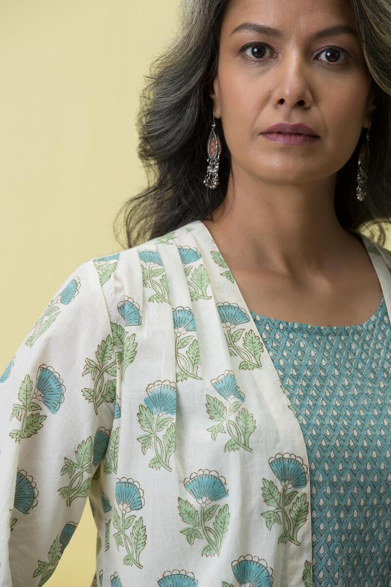 Gulbarg Nikhat Kimono