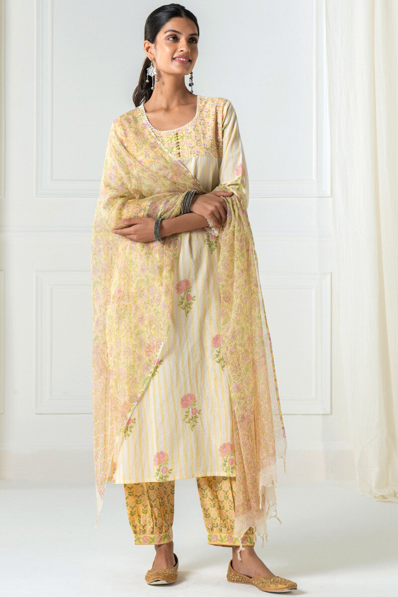 Gauhar Naaz Sanganeri Kurta