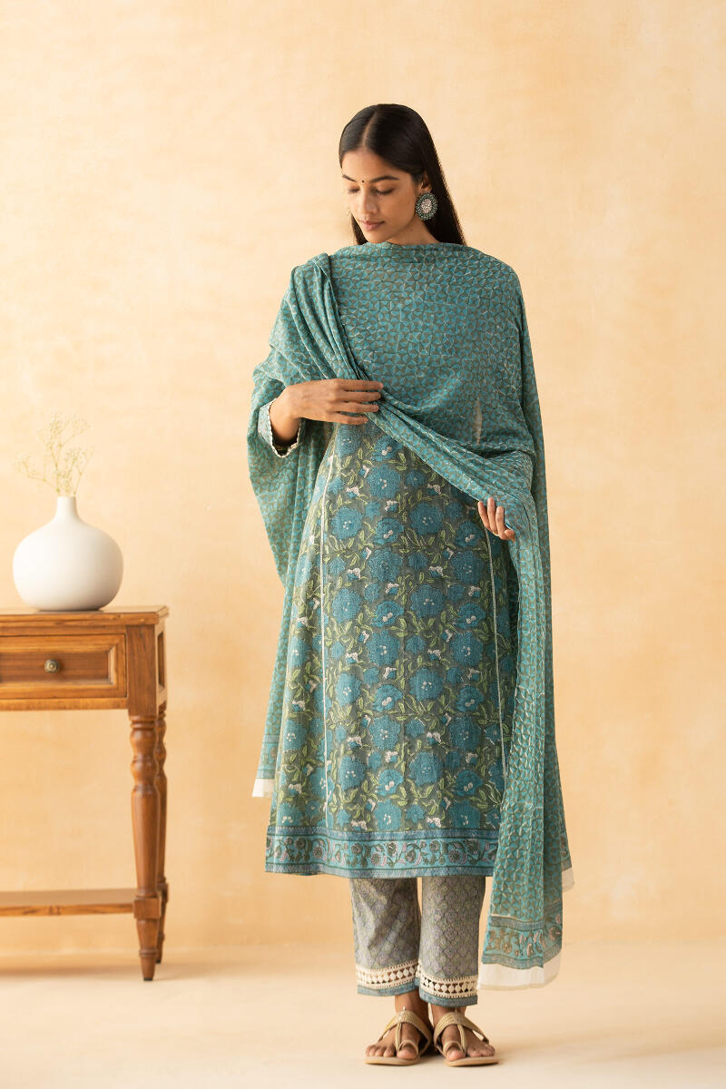 Zahira Samrina Kurta