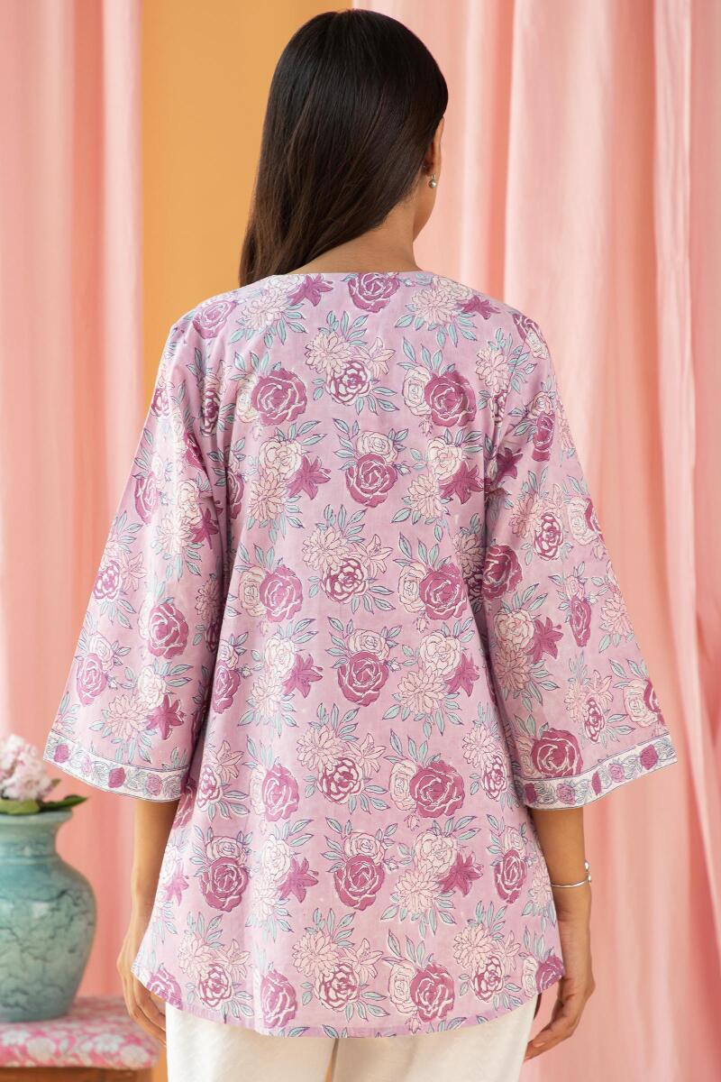 Gulbarg Aahana Kimono