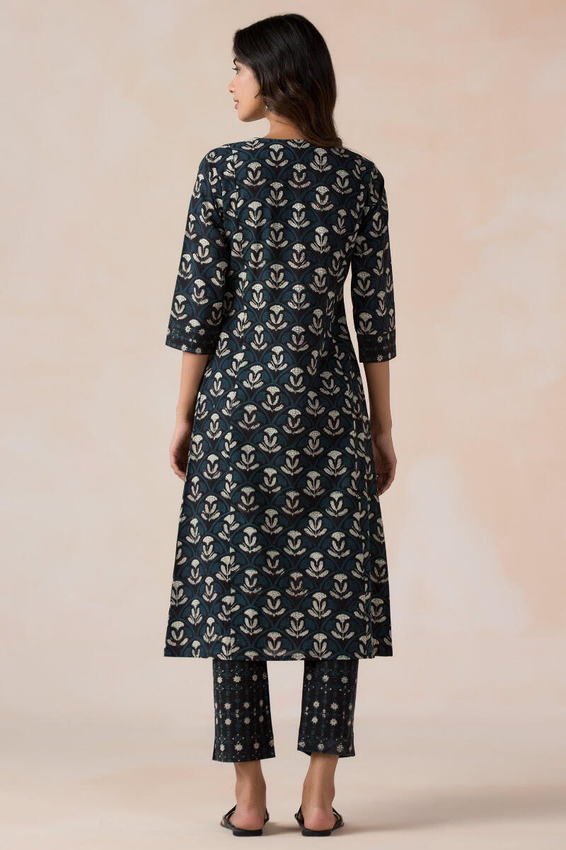 Sehra Zoya Kurta