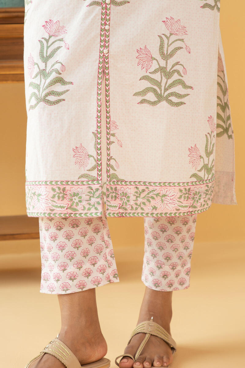 Roz Meher Mehnaz Kurta