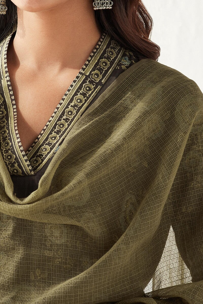 Sehra Nadia Kota Dupatta