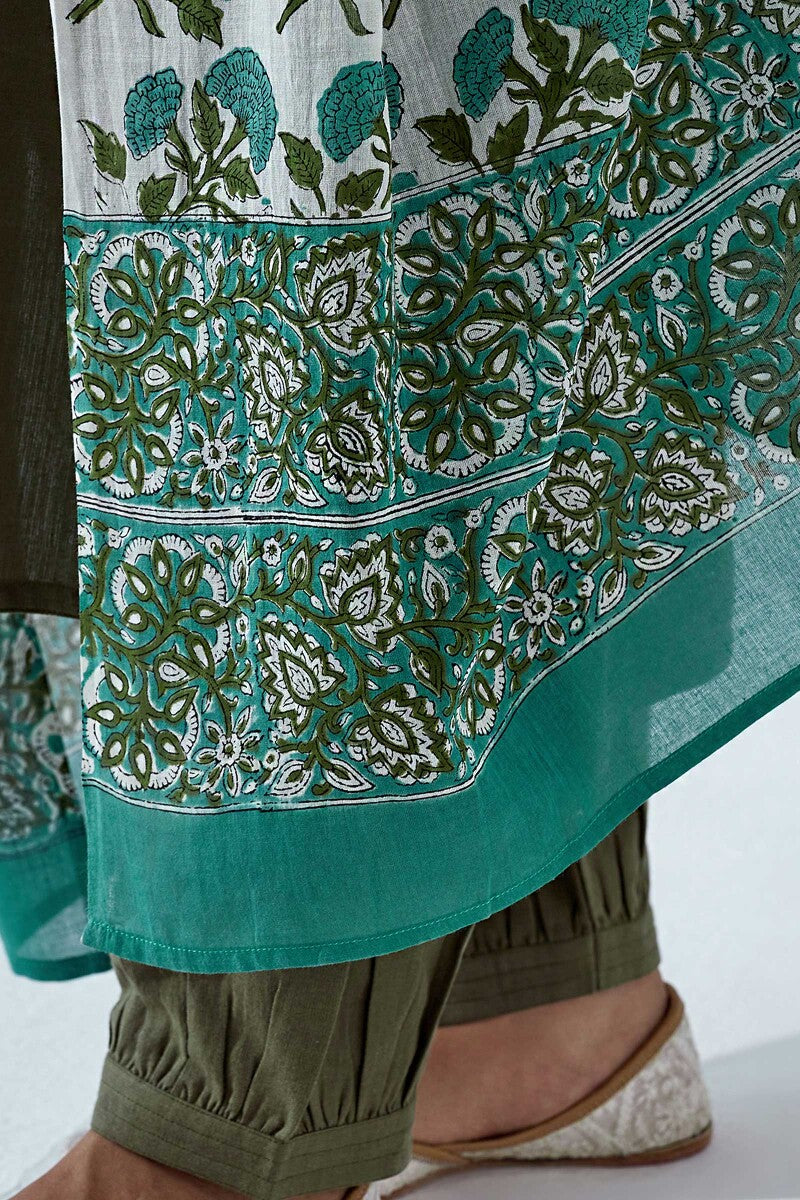 Nasrine Rehmat Sanganeri Dupatta