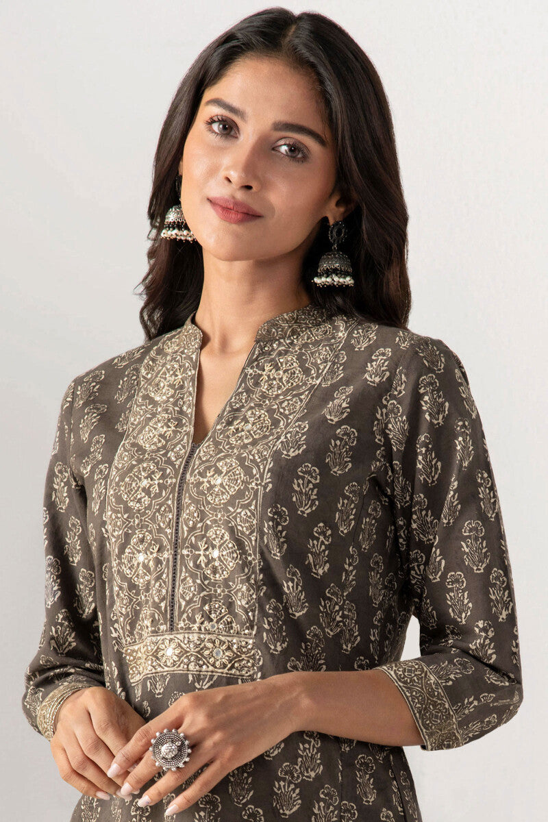 Sehra Zaira Akola Kurta