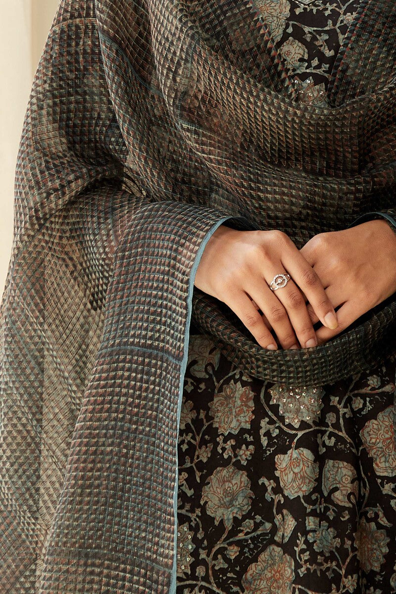 Sehra Fizah Akola Kota Dupatta