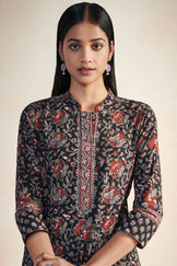 Sehra Nafeesa Bagru Kurta
