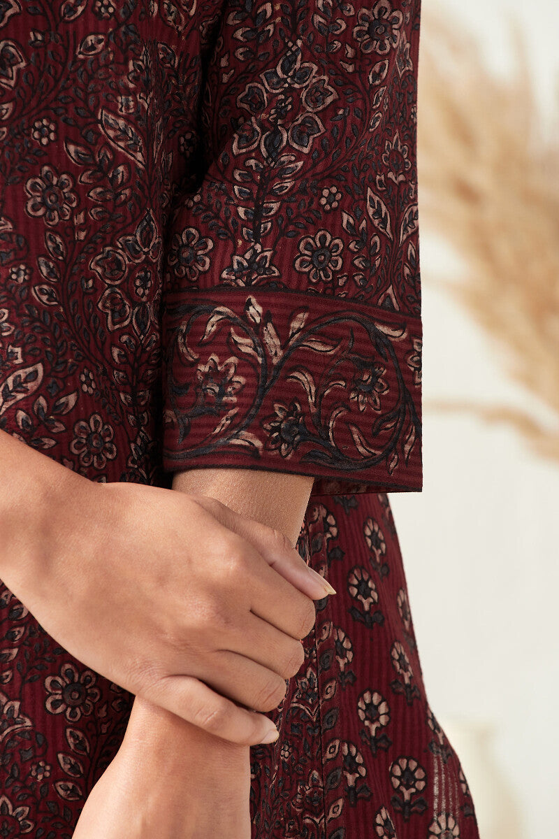 Sehra Aisha Ajrak Kurta