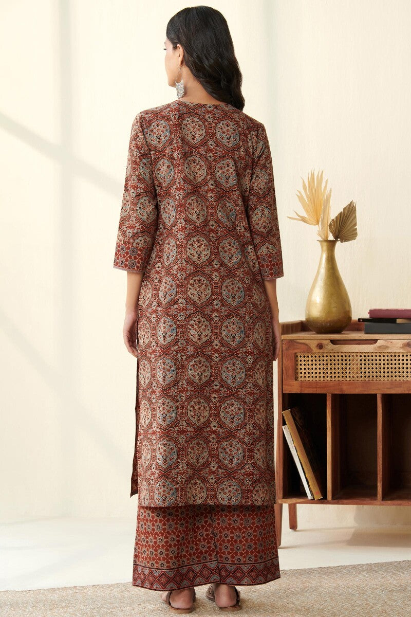 Sehra Suhani Ajrak Kurta
