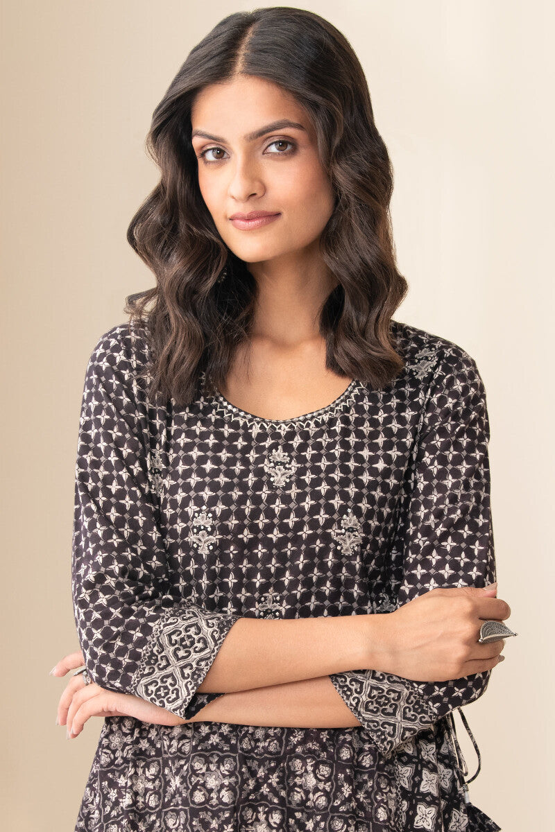 Sehra Nuzakat Bagru Kurta