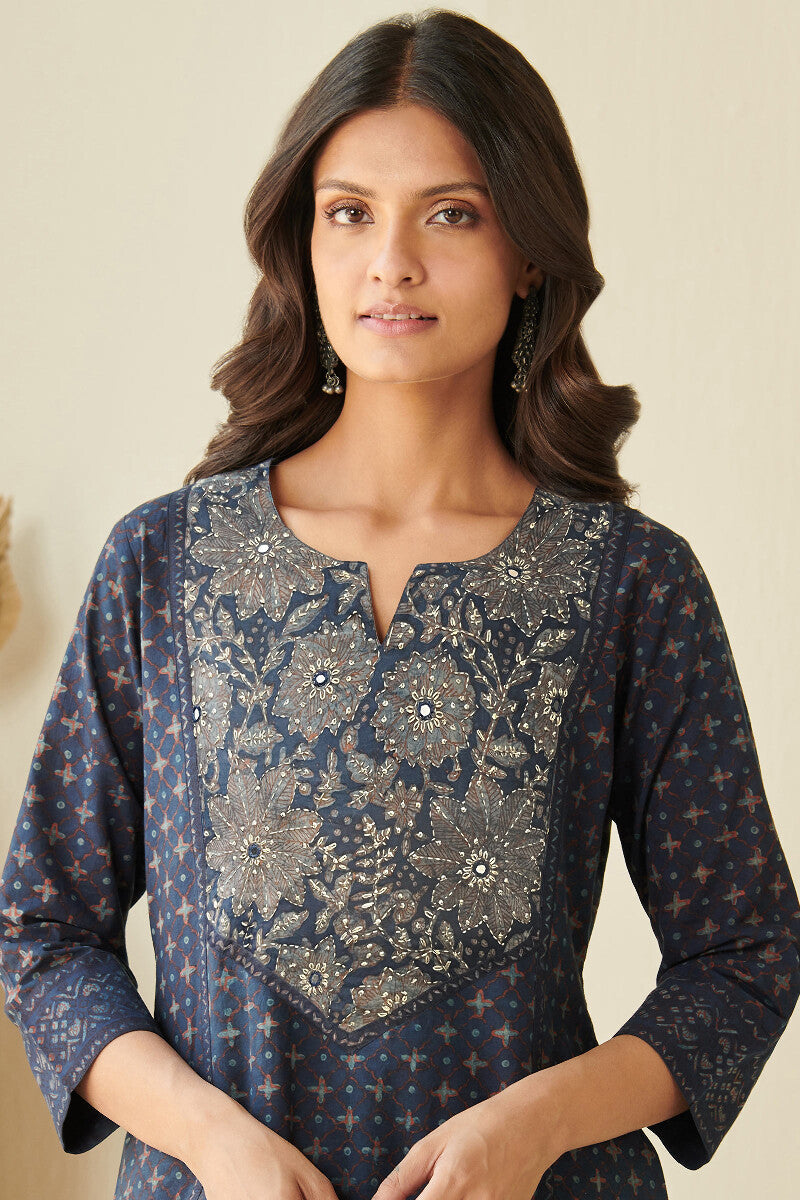 Sehra Gauhar Akola Kurta