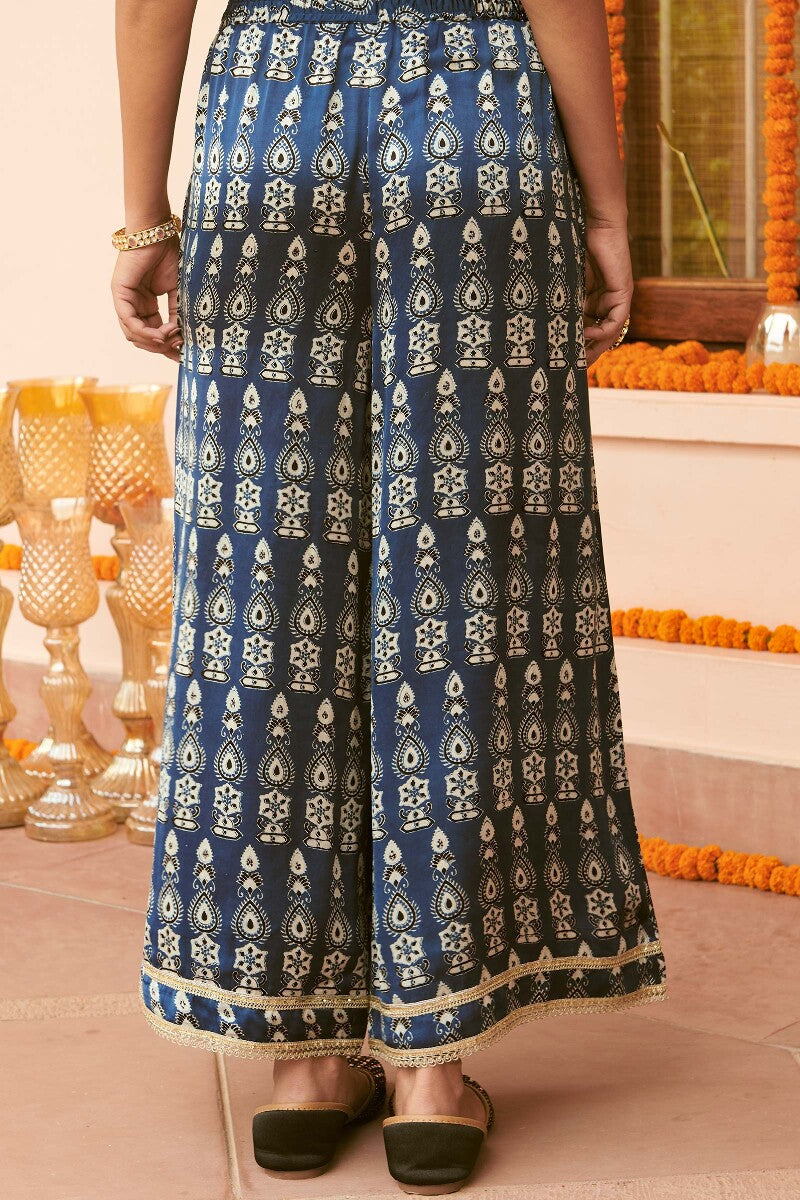 Mehrunissa Zubeida Ajrak Kurta Set (Kurta + Pants)