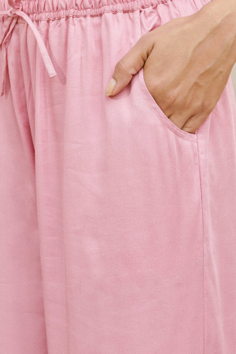 Mehrunissa Maya Farsi