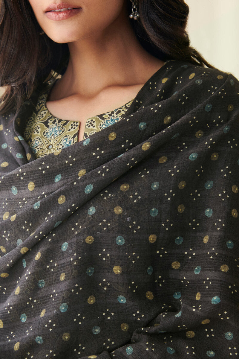 Sehra Farhat Ajrak Dupatta