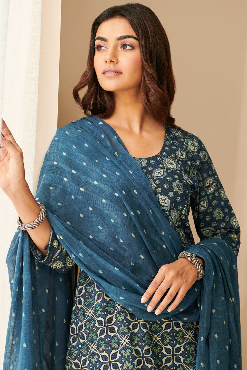 Sehra Kashaf Ajrak Kurta