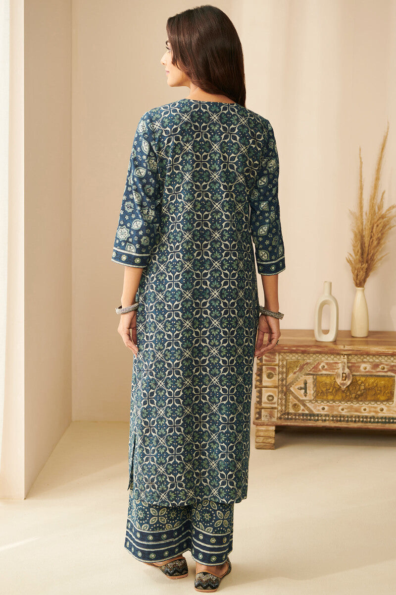 Sehra Kashaf Ajrak Kurta