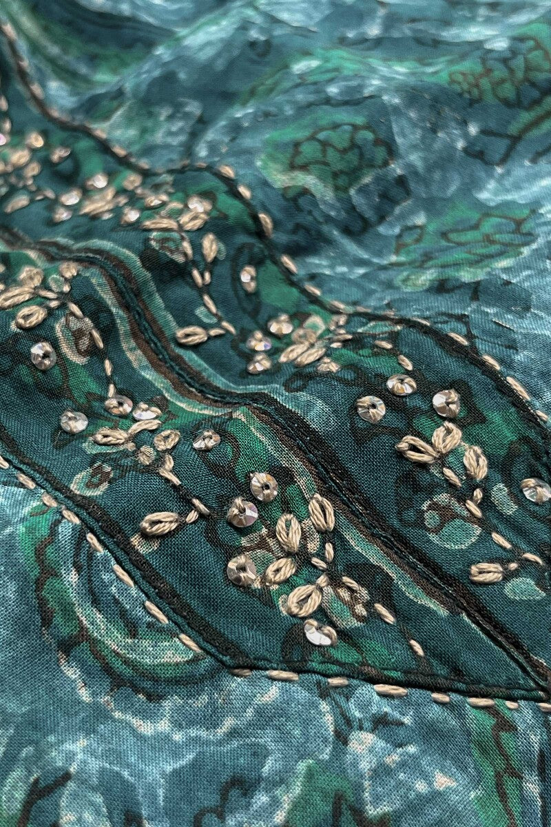 Sehra Elisha Akola Kurta