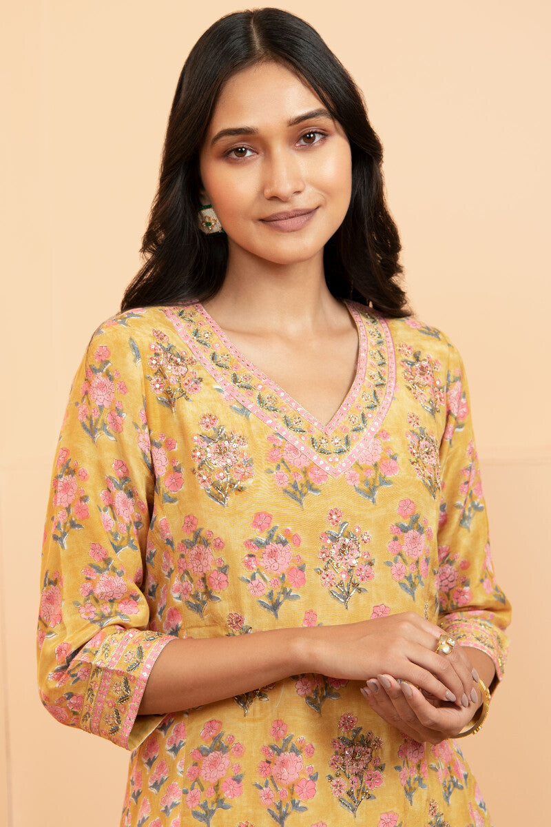 Shirin Kiara Sanganeri Modal Kurta