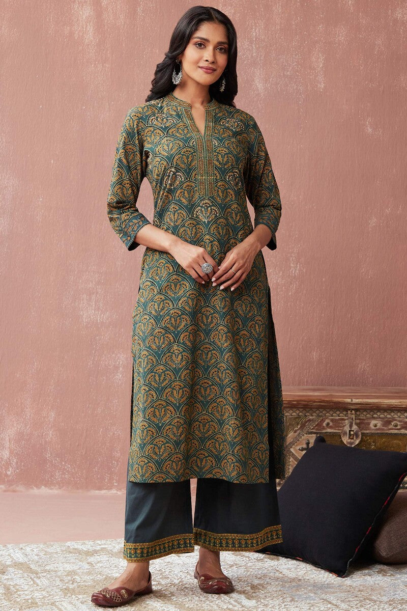 Sehra Yasmin Ajrak Kurta
