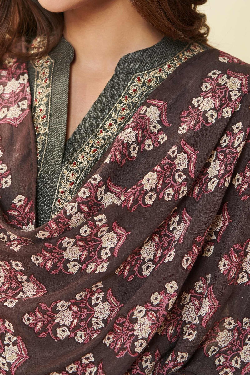 Naadirah Ruhani Sanganeri Modal Dupatta