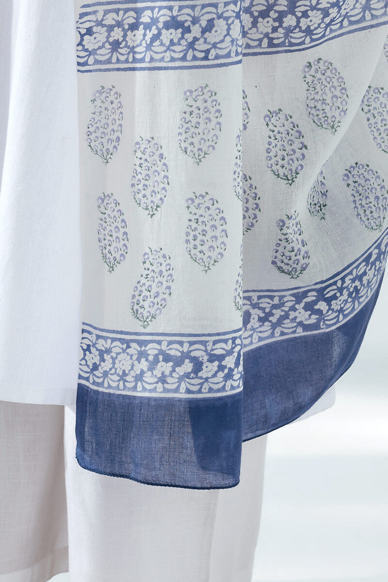 Nasrine Rehmat White Sanganeri Dupatta