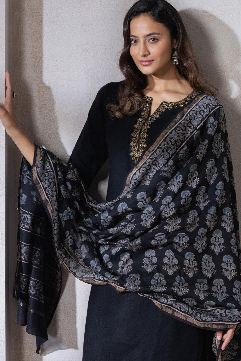 Naadirah Tazmeen Ajrak Chanderi Dupatta
