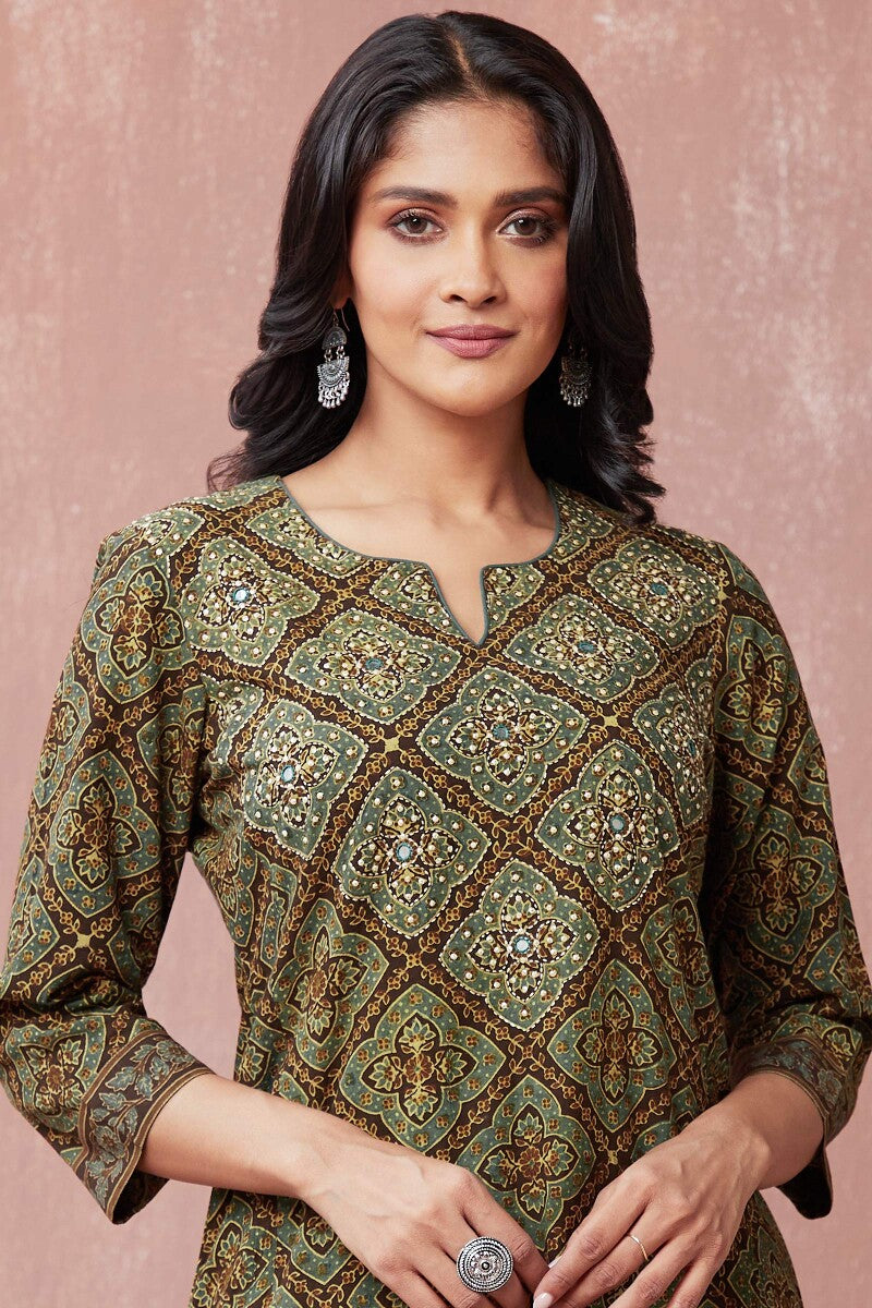 Sehra Samina Ajrak Kurta