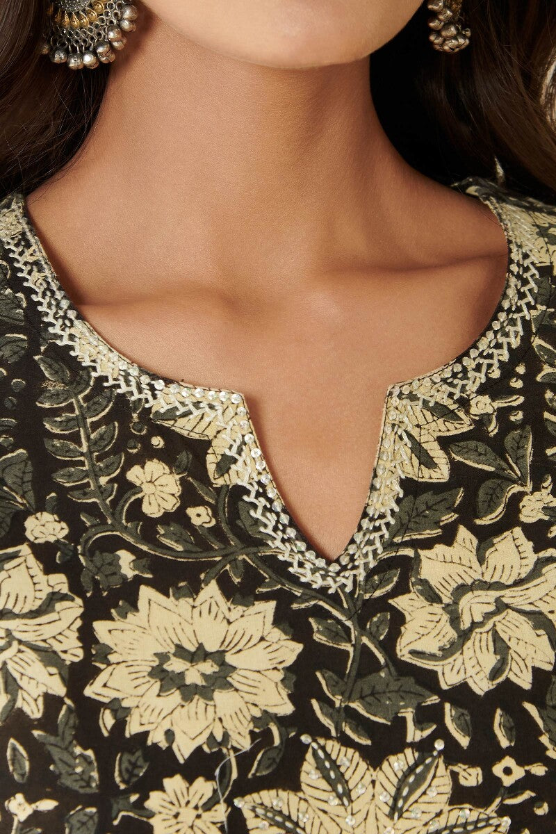 Sehra Nasmina Bagru Kurta