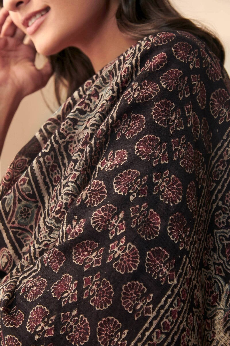Naadirah Sairah Ajrak Dobby Dupatta