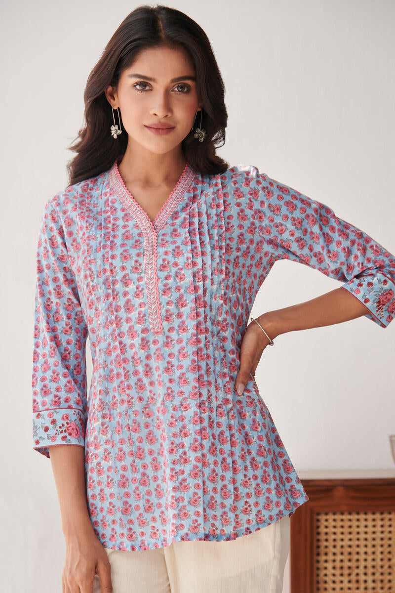 Gulbarg Zohra Sanganeri Top