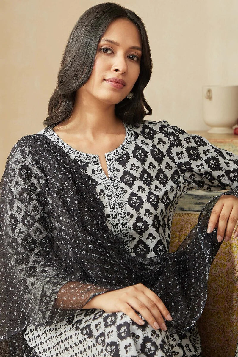 Mehnaz Seher Sanganeri Kurta