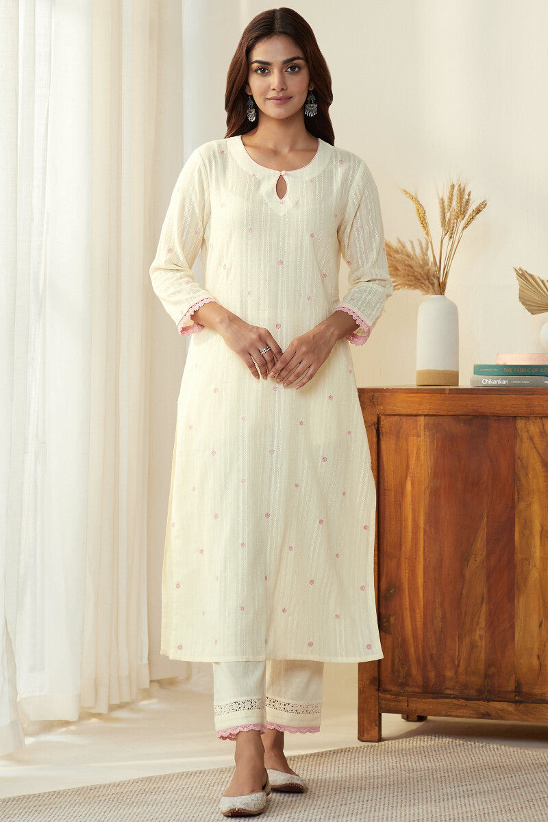 Gulnaz Fiza Kurta
