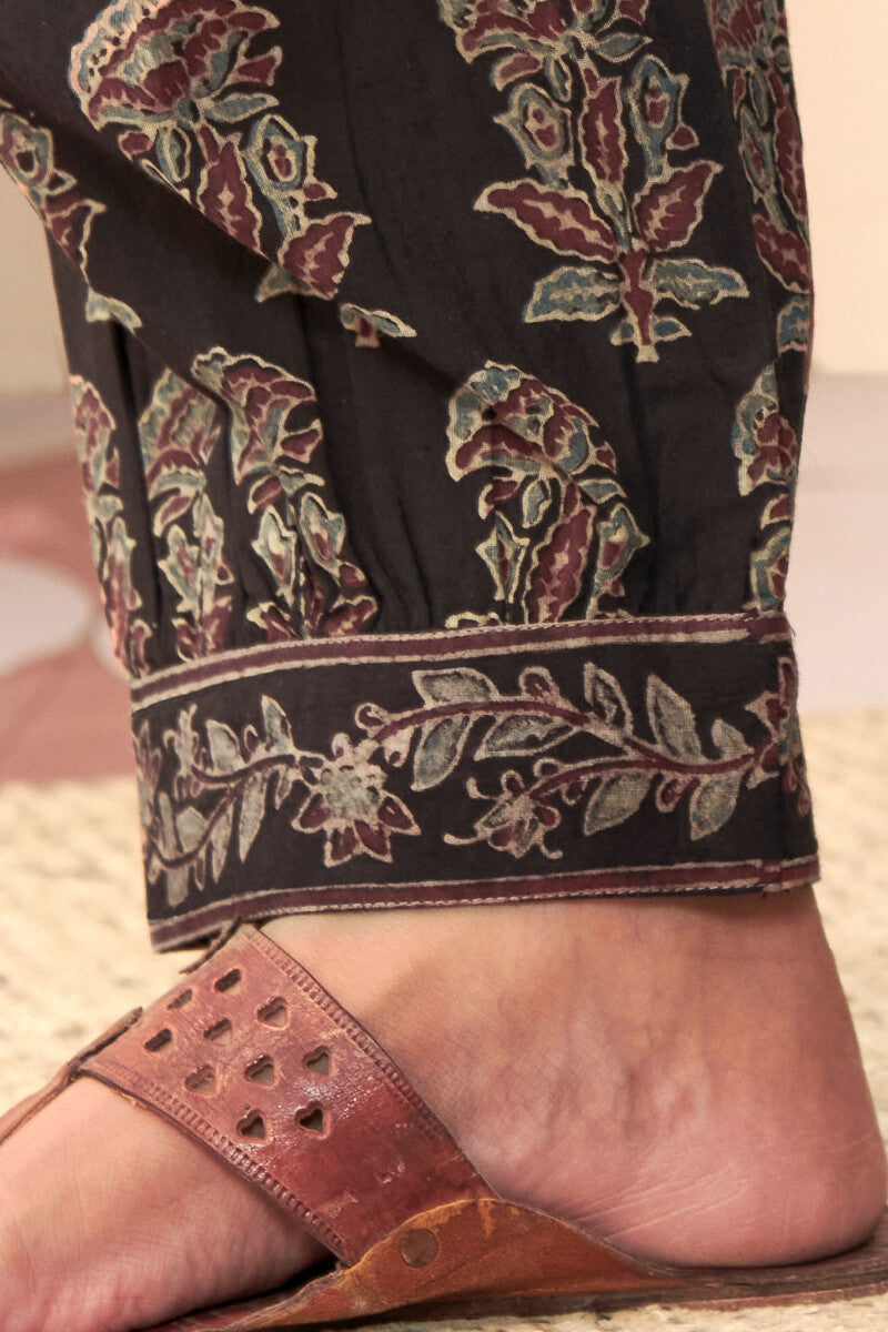 Naadirah Sairah Ajrak Izhaar Pants