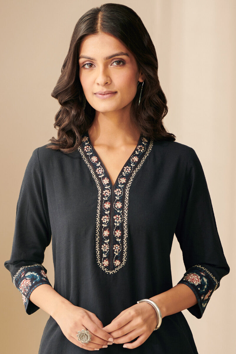 Gauhar Zenia Handloom Kurta