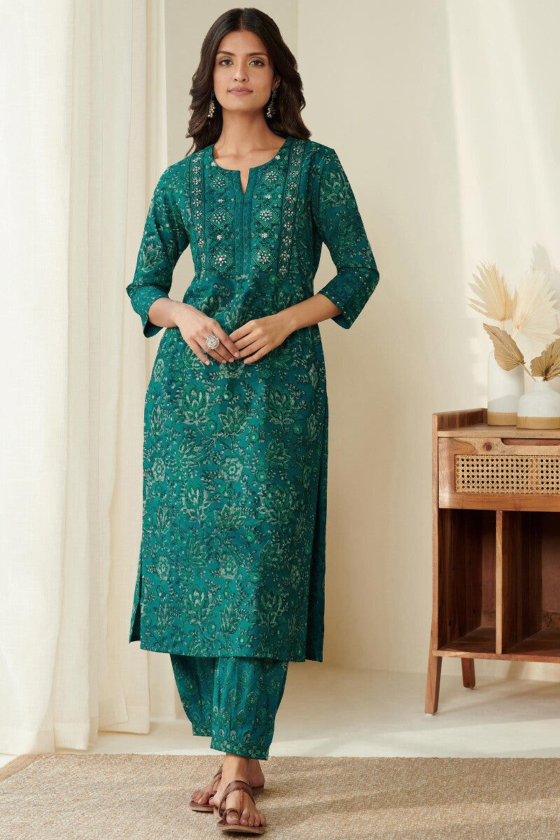 Sehra Tara Akola Kurta
