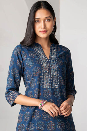 Sehra Rumaisa Akola Kurta