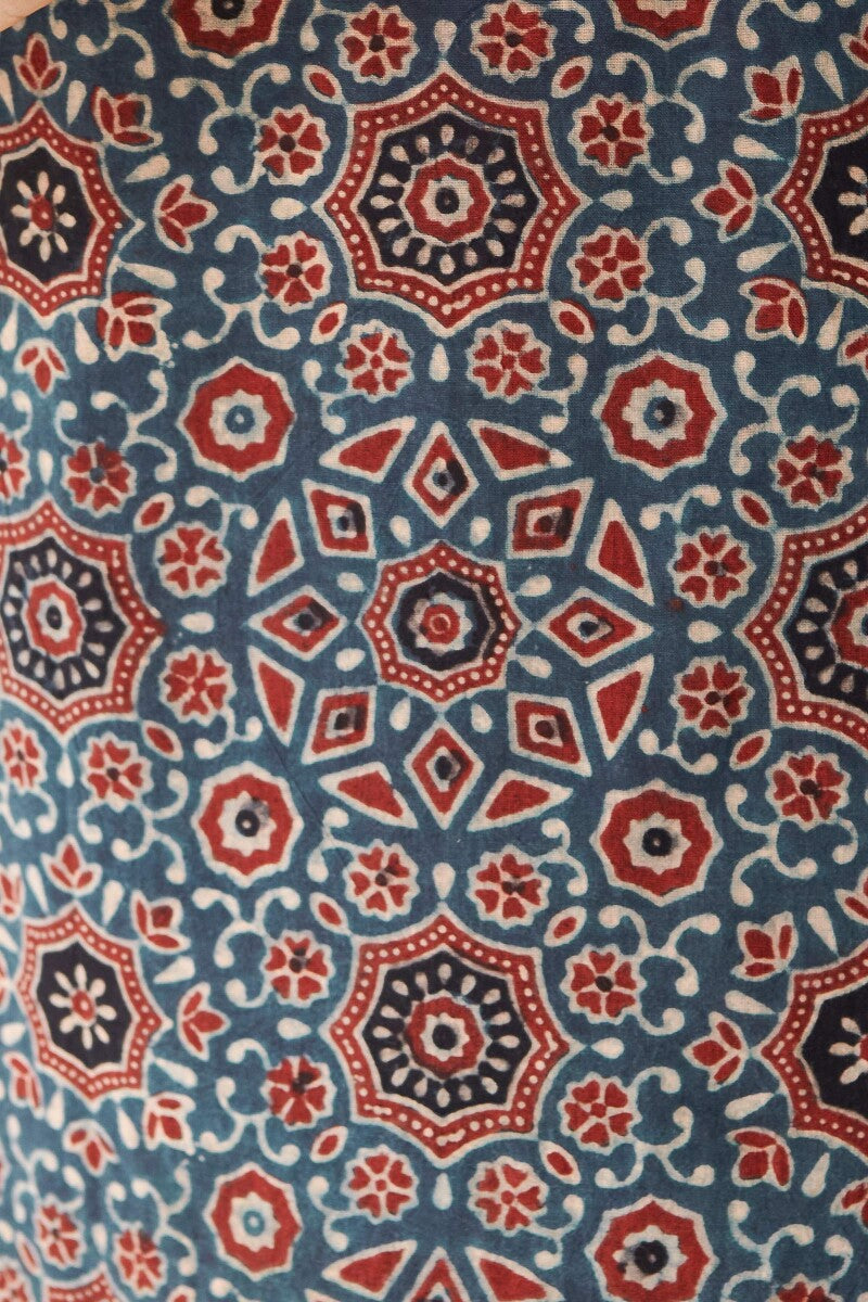 Sehra Mahek Ajrak Kurta