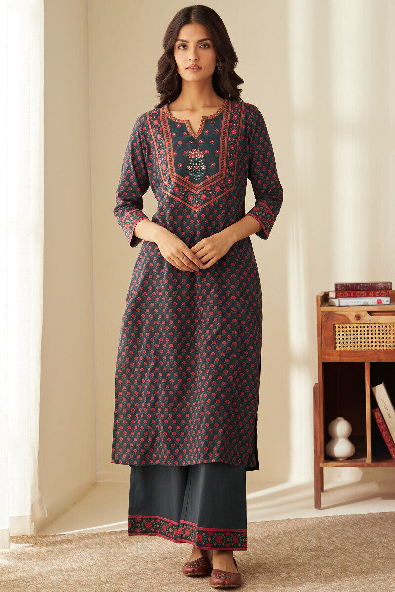Mahnoor Zahira Kurta