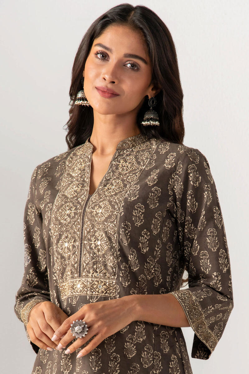 Sehra Zaira Akola Kurta