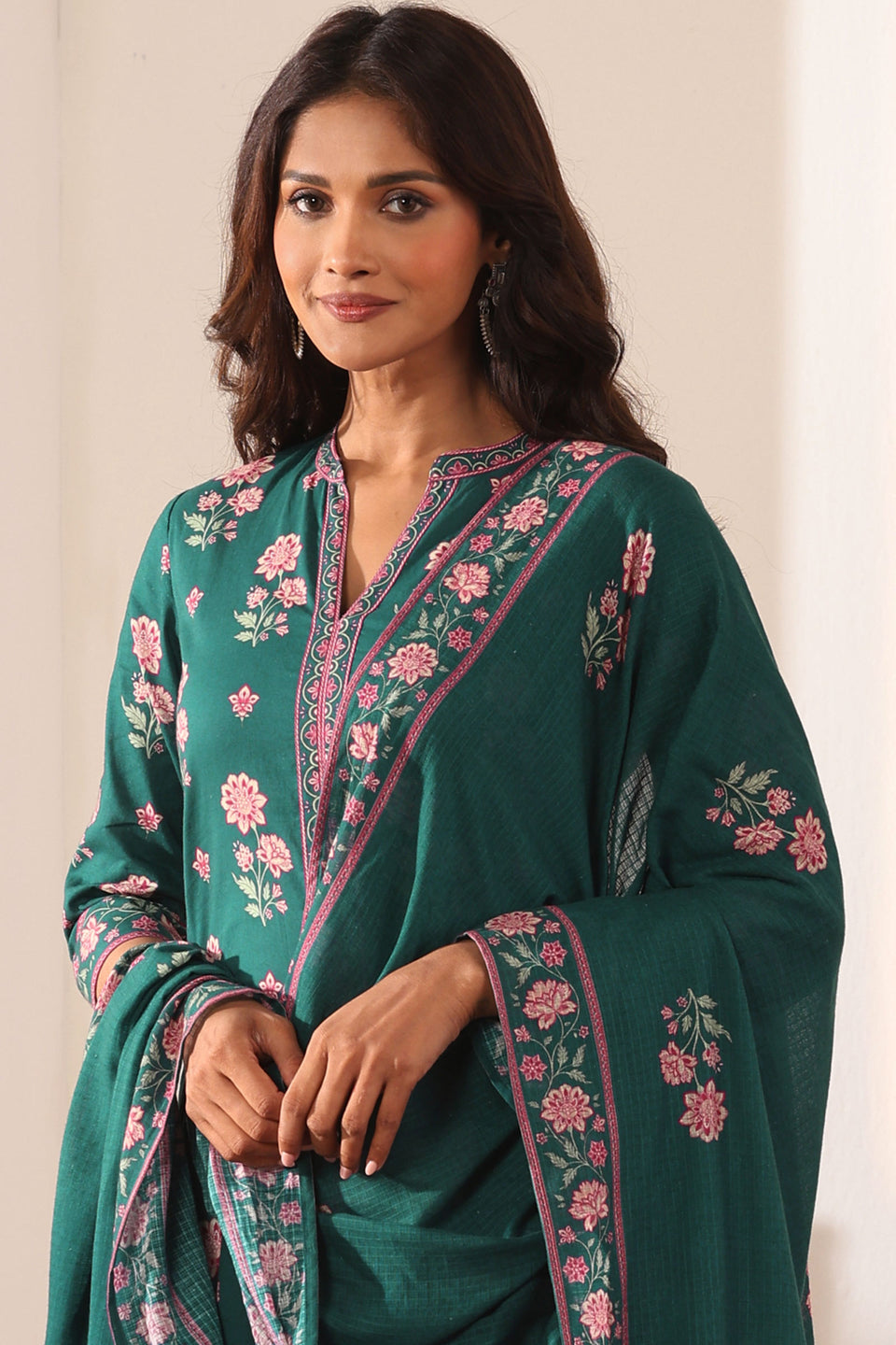 Mehreen Mahira Dupatta