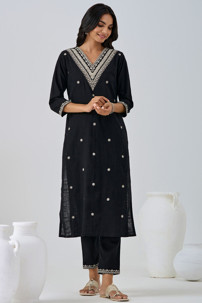 Mehraab Mumtaz Kurta