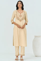 Mehraab Fatima Kurta