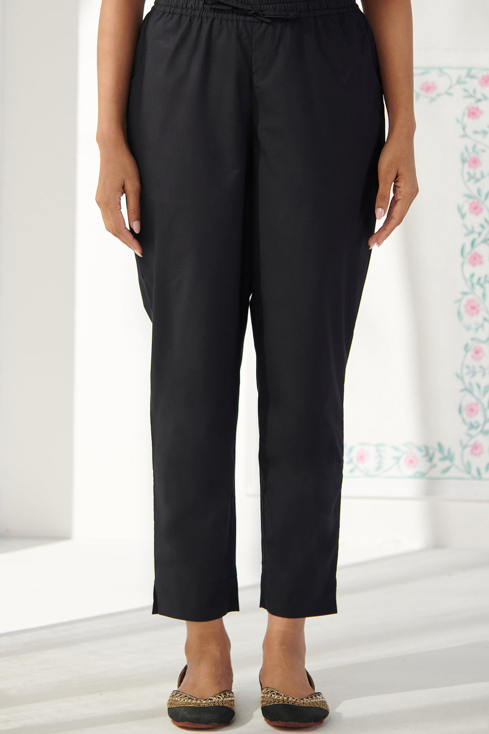 Roza Zeinab Black Narrow Pants
