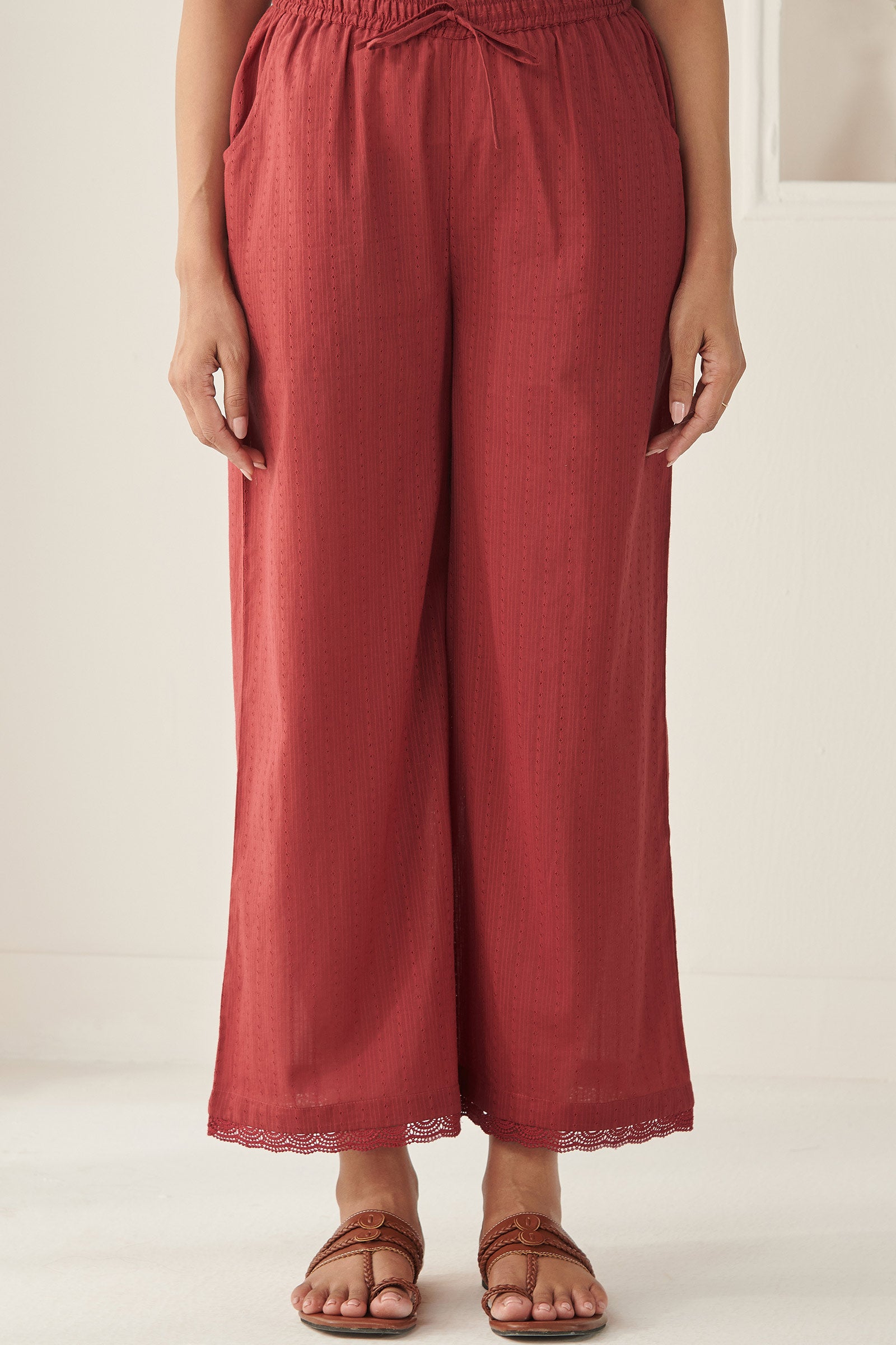 Surplus: Roza Samrina Red Farsi
