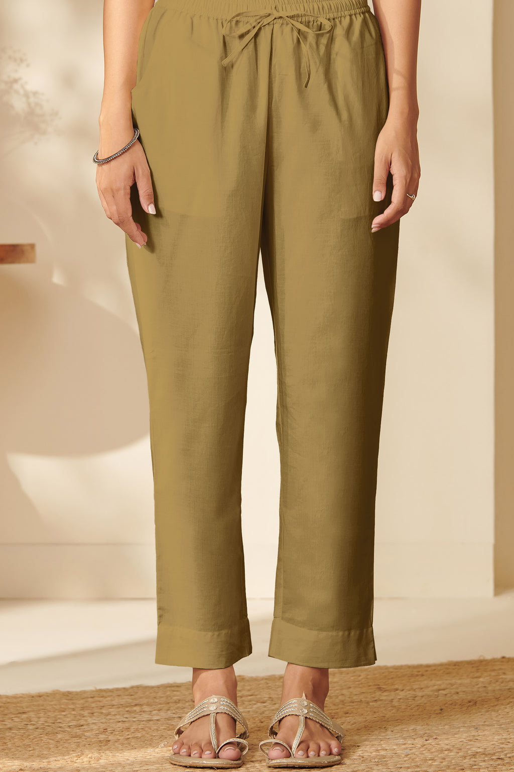 Roza Aafiyah Olive Green Narrow Pants
